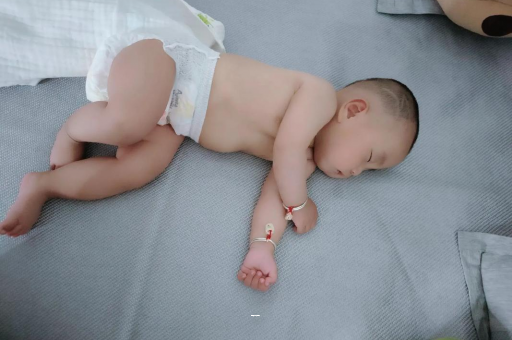 三河宝宝突然很多眼屎